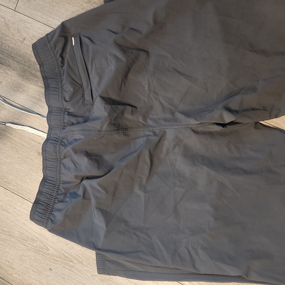 Vuori Gray Sweatpants - Picture 5 of 6
